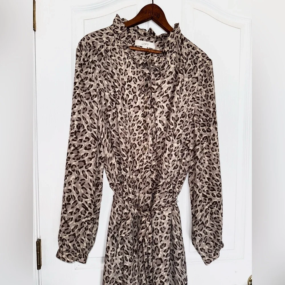 LOFT Animal Print Button-Up Belted Long Sleeve Ruffle Neck Dress Size 18 - Picture 2 of 10